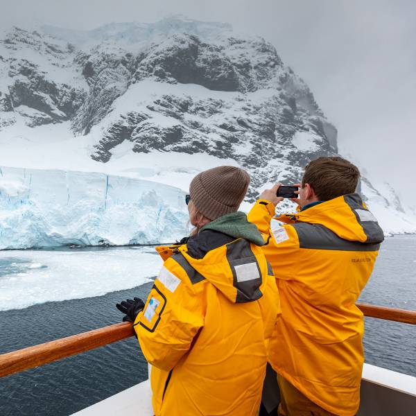 Antarctic Explorer: Discovering the 7th Continent