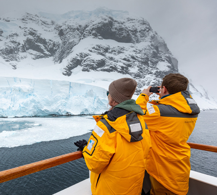Antarctic Peninsula: Crossing the Circle