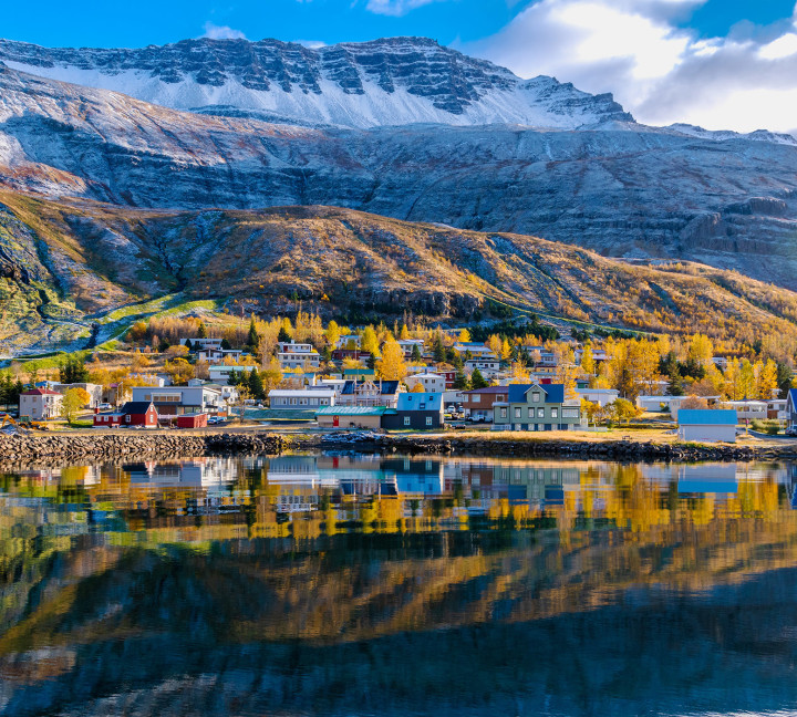 Iceland Circumnavigation: Helicopters, Glaciers and Volcanoes